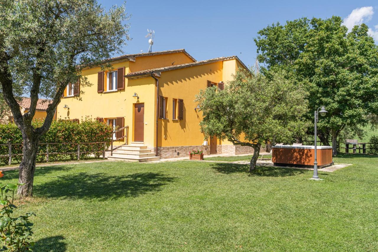 Montenovo Country House Ostra Vetere Exterior foto