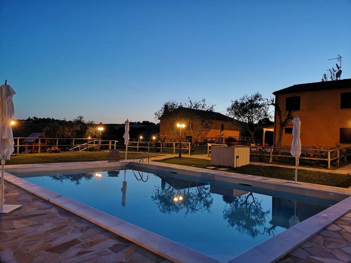 Montenovo Country House Ostra Vetere Exterior foto